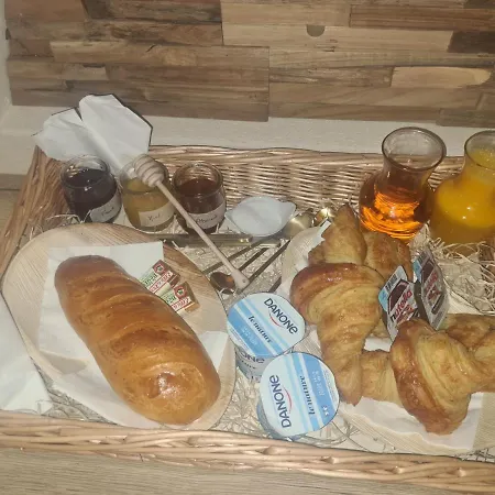 Bed & Breakfast O Plaisir Des Sens Ceyras